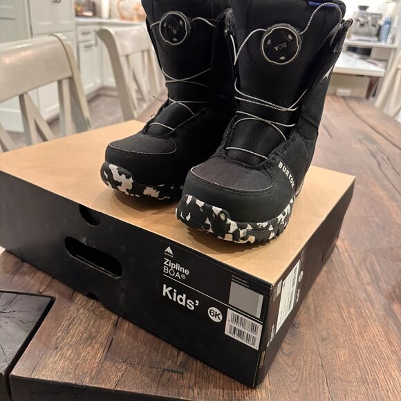 Burton Grom BOA Junior Snowboard Boots - Picture 8 of 11